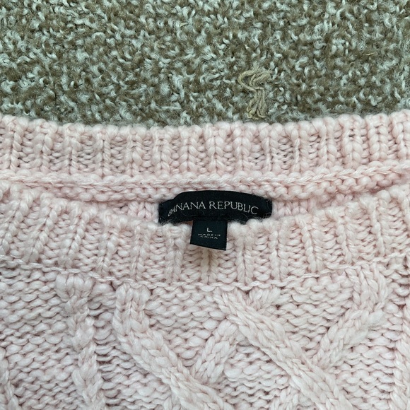 Vintage Banana Republic Cable-Knit Sweater - Picture 3 of 5